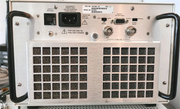 NI PXIE-1082